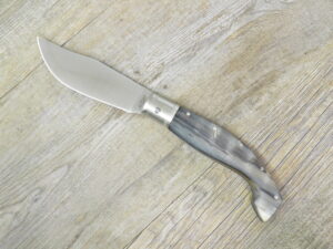 Arburesa satin-finished ox horn skinning knife (23cm)