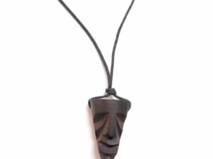MAMUTHONES wooden mask necklace