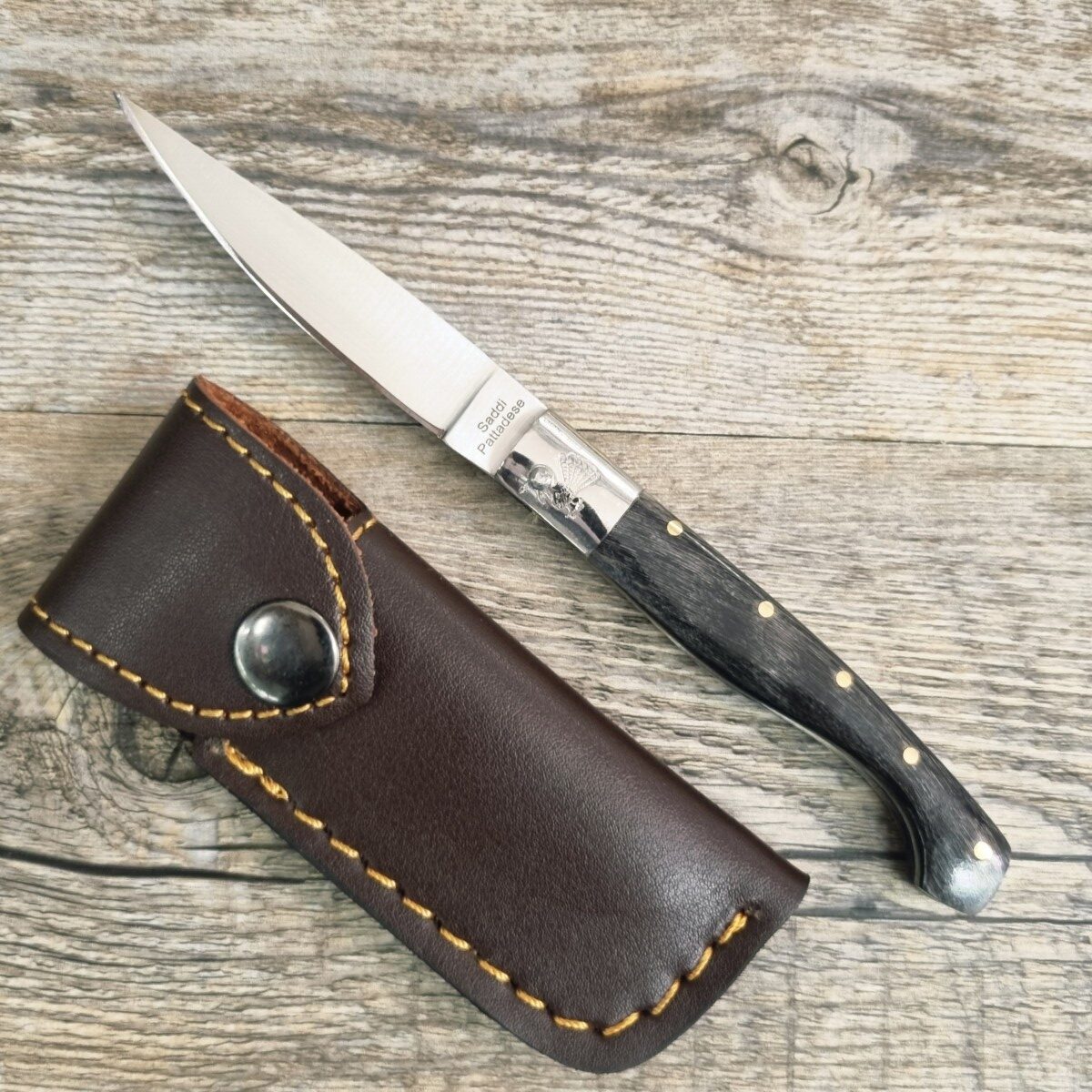 Coltello Pattada Manico In Corno Di Montone (17,5Cm) Lama Da 8 Cm - Lady M Sardegna Coltello Pattada Manico In Corno Di Montone (17,5Cm) Lama Da 8 Cm