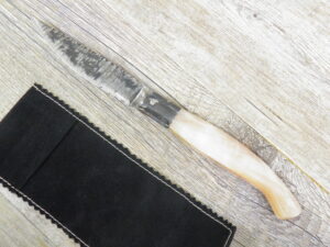 Coltello artigianale Arburesa lama forgiata in corno di montone da scanno (24cm)