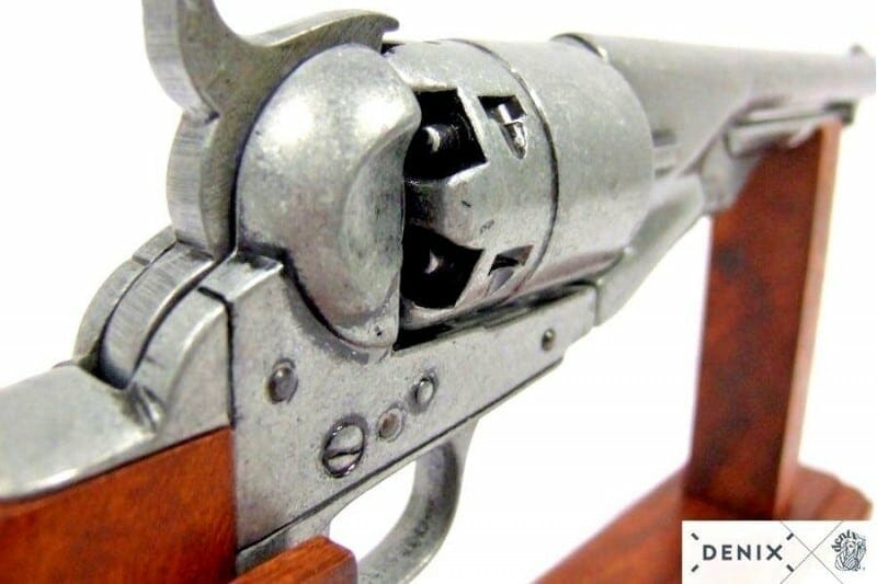 Colt Revolver pistol U.s.a. 1886 - Lady M Sardinia Colt Revolver pistol U.s.a. 1886 - Lady M Sardinia