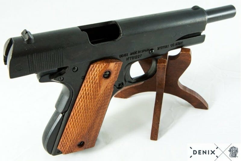 Automatic Pistol .45 M1911A1 Wood Stock Denix - Lady M Sardinia Automatic Pistol .45 M1911A1 Wood Stock Denix - Lady M Sardinia
