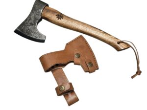Accetta artigianale lavorata a mano con manico castagno e fodero in cuoio 33 cm