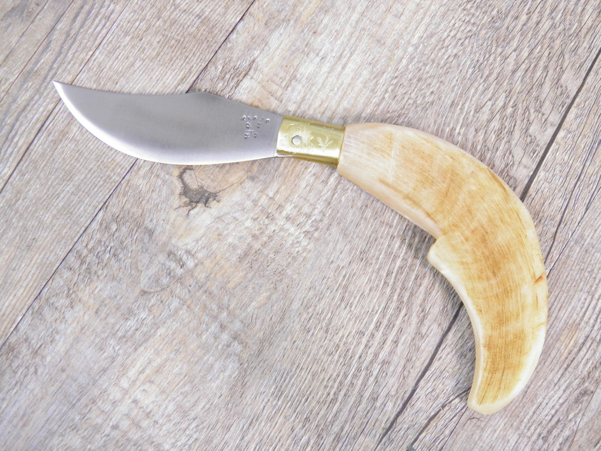 Handcrafted Arburesa Knife Raw Mouflon Horn Handle (21Cm) - Lady M Sardinia Coltello Artigianale Arburesa Manico In Corno Di Muflone Grezzo (21Cm)