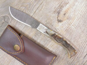Handcrafted Arburesa knife made of Mouflon Horn damask blade (20cm)