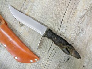 Fixed Blade