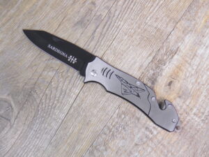Coltello serramanico serigrafia sardegna 4 mori aereonautica f-12 (17cm)