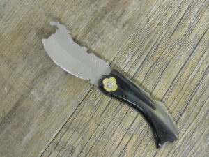 Coltello artigianale sagoma isola sardegna Pattada Corno muflone (9,5 cm)
