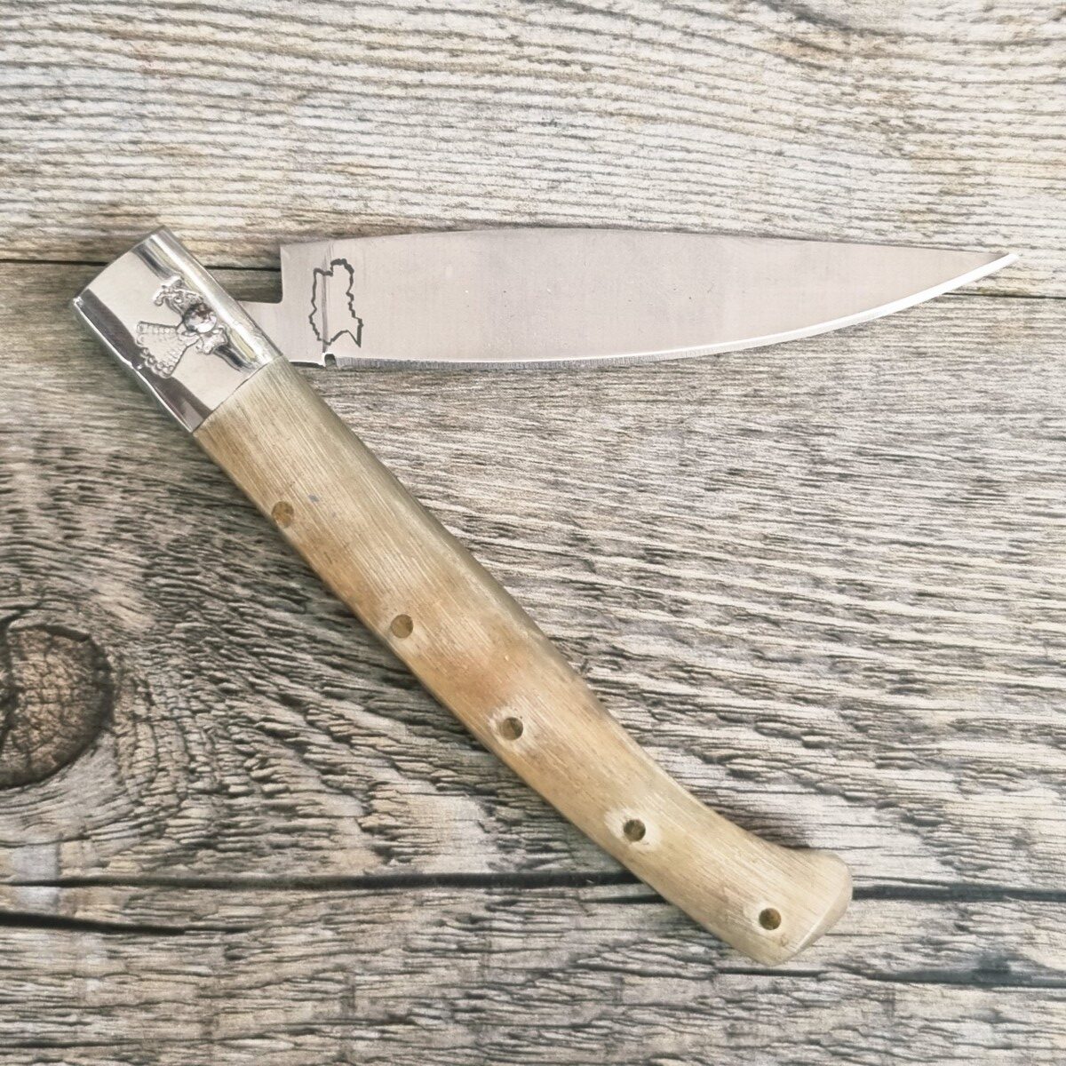 20260616_171539 Coltello Pattada Manico In Corno Di Montone Lama Da 8 Cm (17,5Cm Totali) - Lady M Sardegna