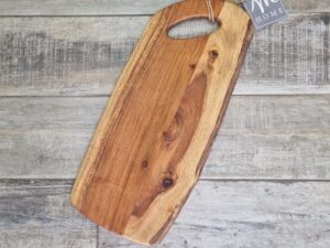 Tagliere in legno naturale con con manico 45 x 17 cm