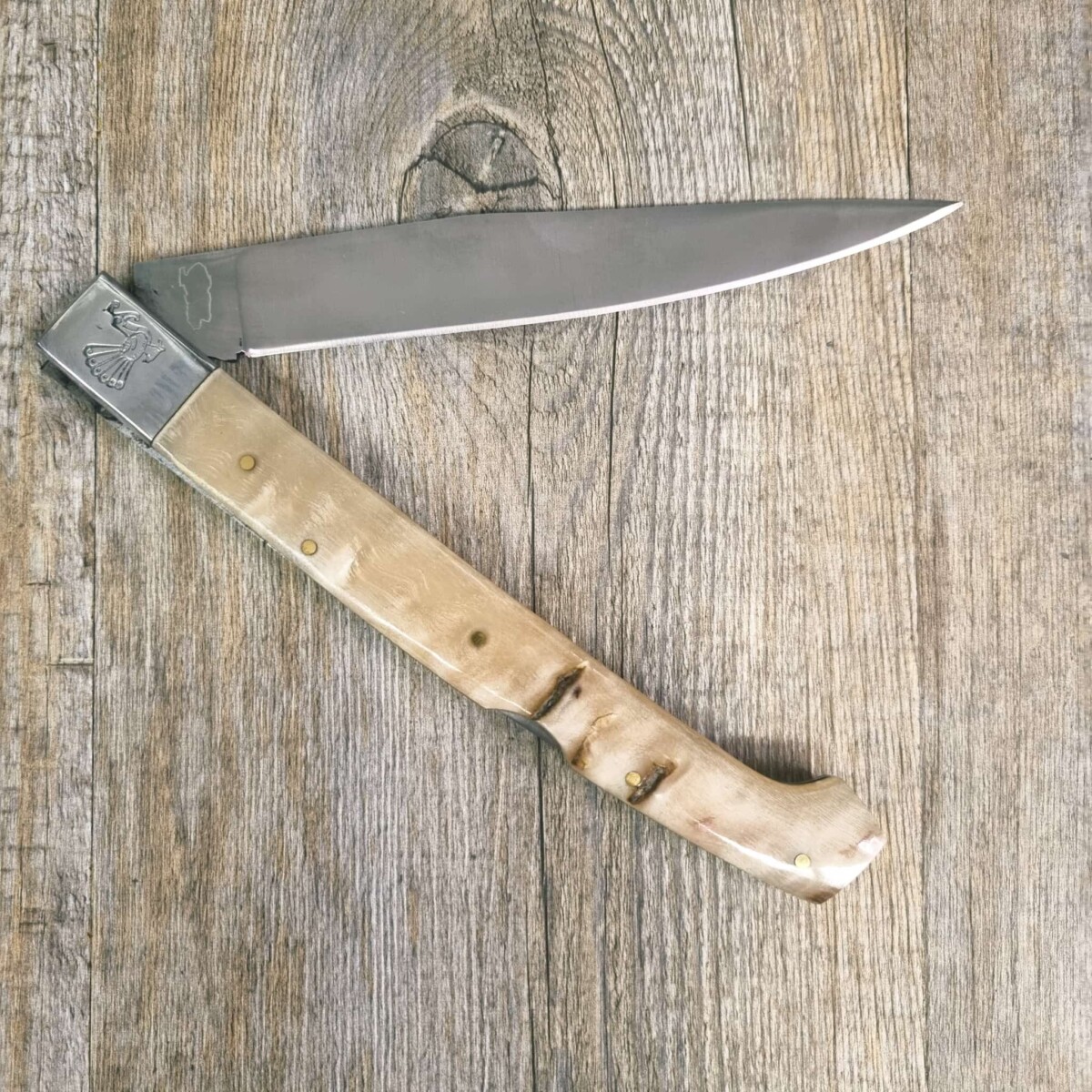 Coltello Pattada Con Blocco Lama Manico In Corno Di Montone (32Cm) - Lady M Sardegna Coltello Pattada Con Blocco Lama Manico In Corno Di Montone (32Cm) - Lady M Sardegna