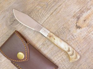 Coltello Artigianale arburesa manico corno di Muflone da scuoio (18 cm)