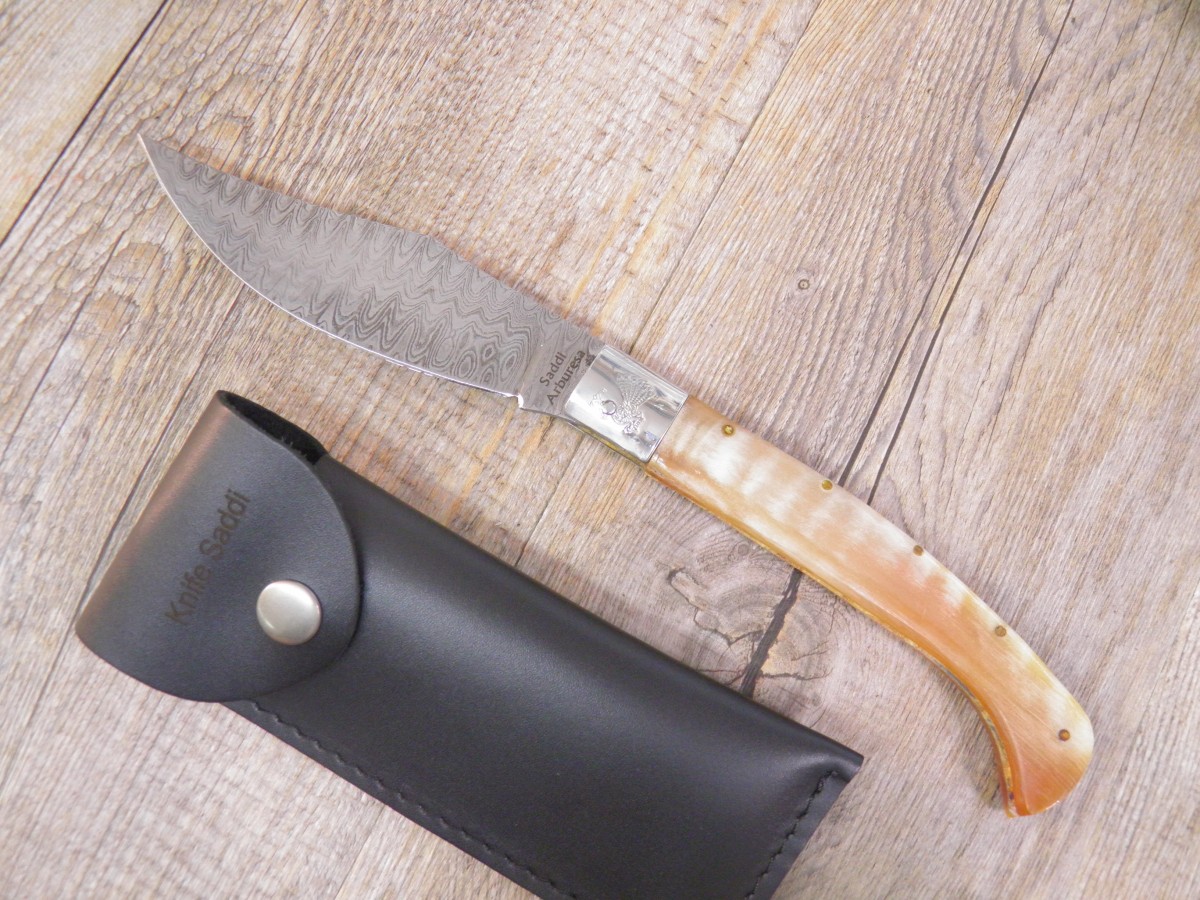Coltello Arburesa In Corno Di Muflone Lama In Damasco Da Scuoio (27Cm) - Lady M Sardegna Coltello Arburesa In Corno Di Muflone Lama In Damasco Da Scuoio (27Cm)