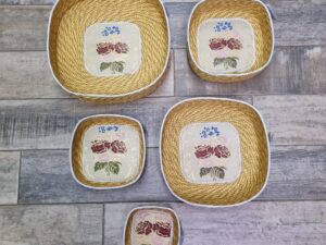 Cesto  portaoggetti quadrato Con Broccato bianco Costume Sardo