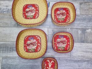 Cesto porta dolci \ oggetti quadrato Con Broccato Bordeaux Costume Sardo