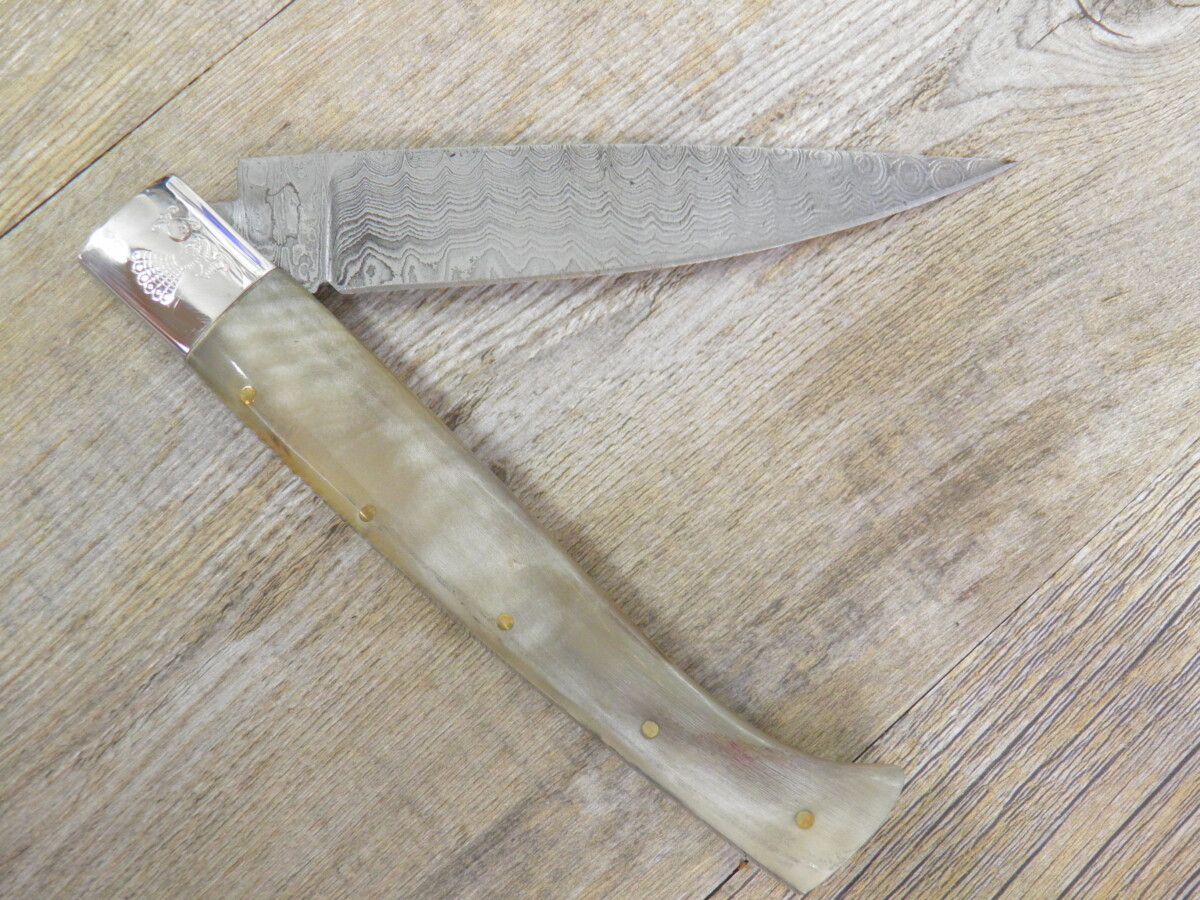 Coltello Artigianale Pattada Damasco Manico In Corno Di Montone (27,5Cm) - Lady M Sardegna Coltello Artigianale Pattada Damasco Manico In Corno Di Montone (27,5Cm) - Lady M Sardegna