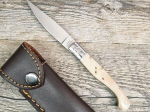 Coltello Pattada Manico in Corno Di Montone lama da 8 cm (17,5cm totali)