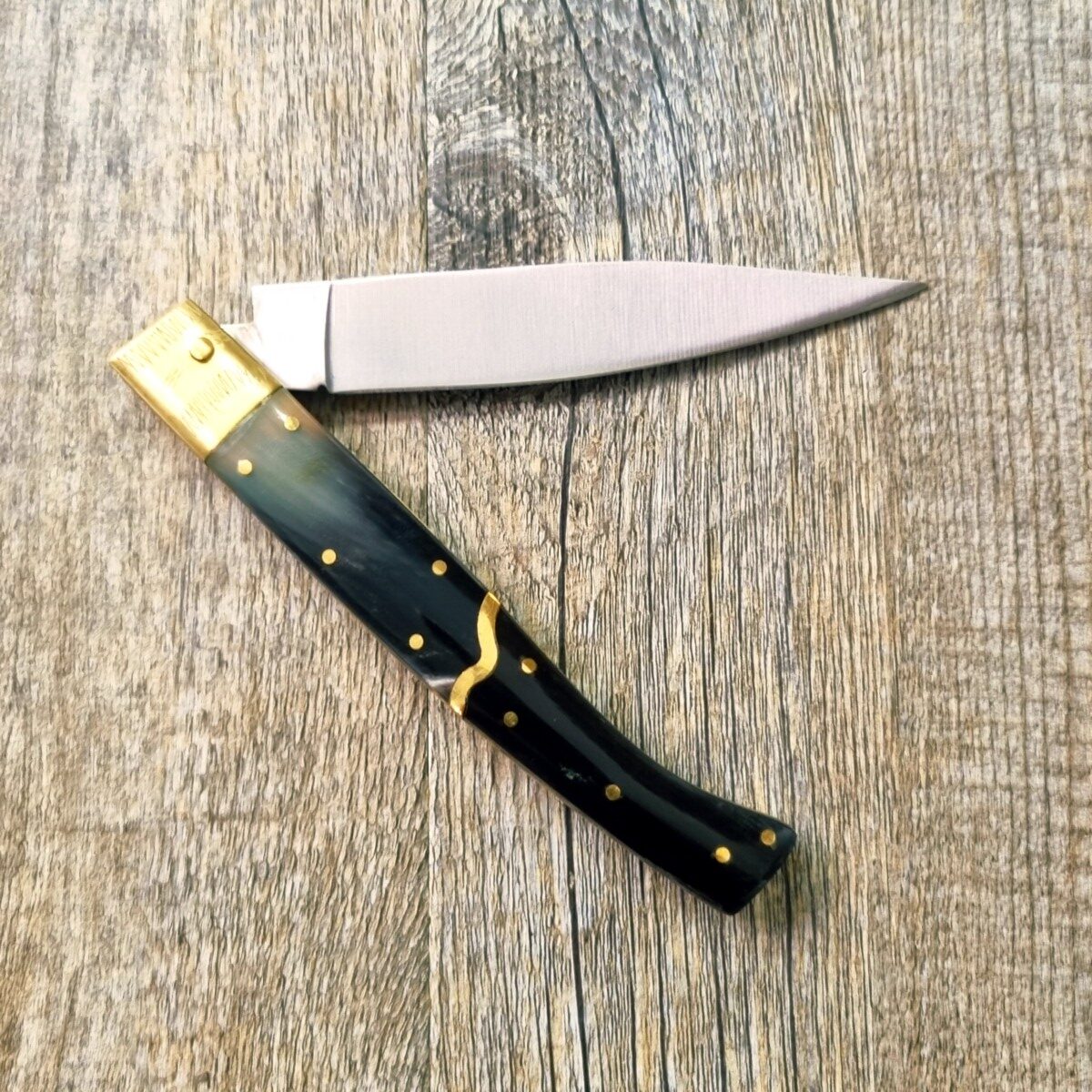 20260927_181032 Coltello Pattada Manico In Corno Di Bue Lama 11 Cm (24Cm) - Lady M Sardegna