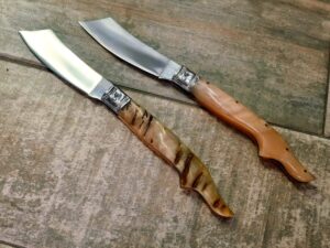 Coltello foggia antica Manico in corno di montone grezzo (25,5cm)