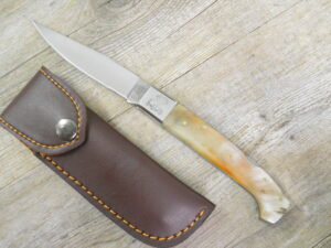 Coltello Pattada con blocco lama Manico in corno di montone (23cm)