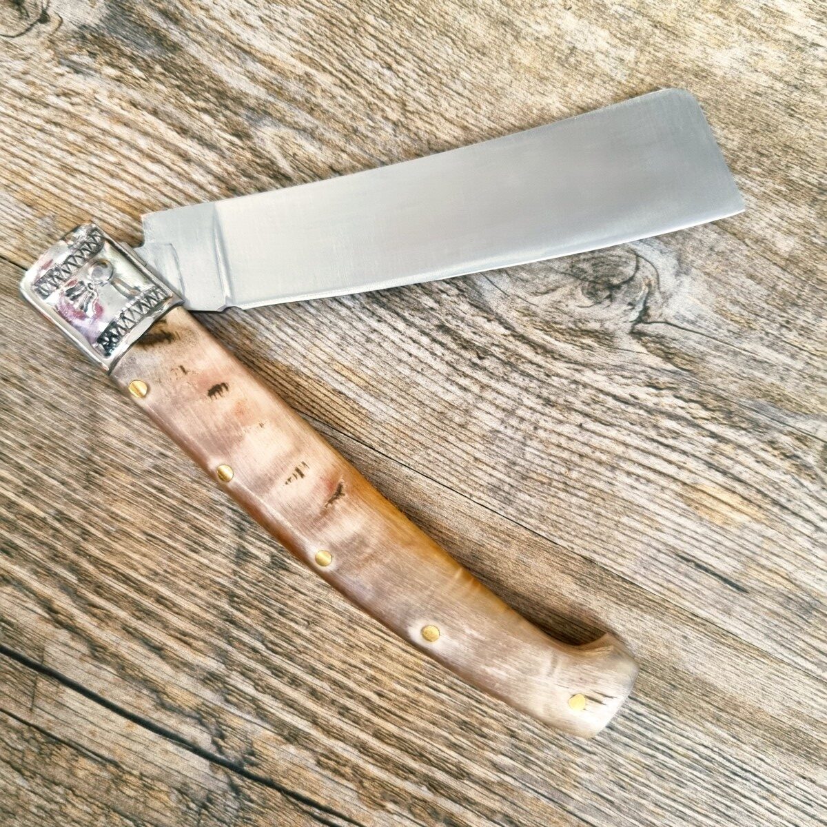 20260520_121037 Coltello Artigianale Lametta Corno Di Montone Grezzo (22Cm) - Lady M Sardegna