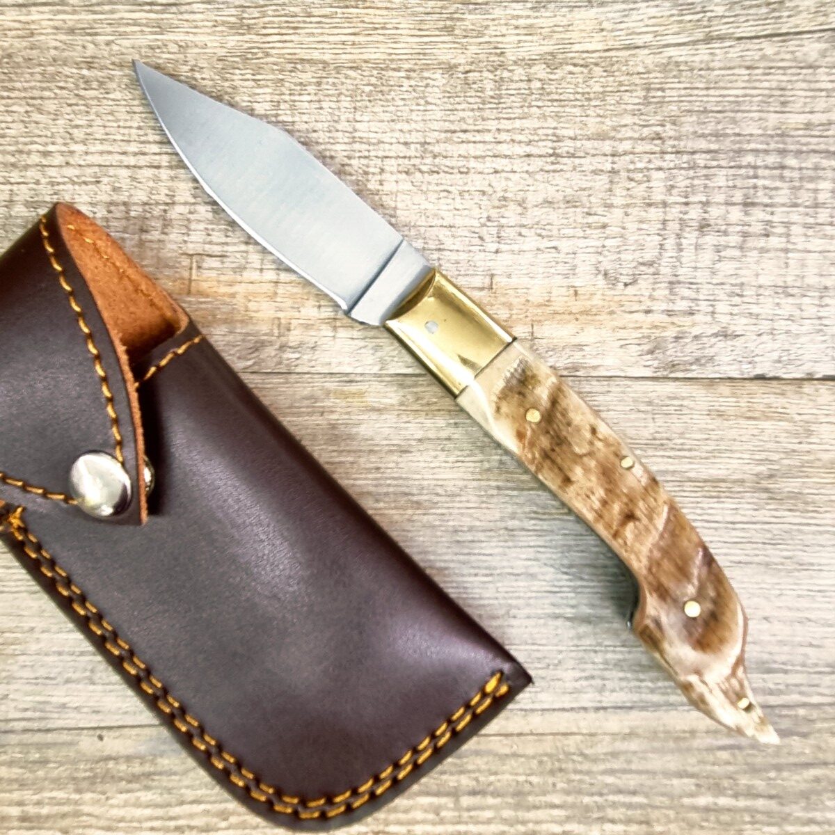 Coltello Fatto A Mano Foggia Antica Manico In Corno Di Montone Grezzo Con Fodero (21Cm) - Lady M Sardegna Coltello Fatto A Mano Foggia Antica Manico In Corno Di Montone Grezzo Con Fodero (21Cm)