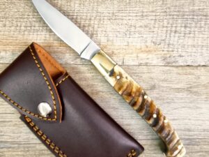 Coltello Fatto A Mano Tipo Pattada Manico In Corno Di Montone Grezzo Con Fodero (23,5Cm)