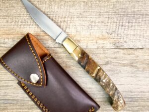 Coltello Fatto A Mano Tipo Pattada Manico In Corno Di Montone Grezzo Con Fodero (23,5Cm)